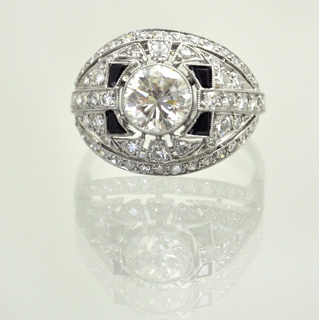 Diamantový prsten s onyxem